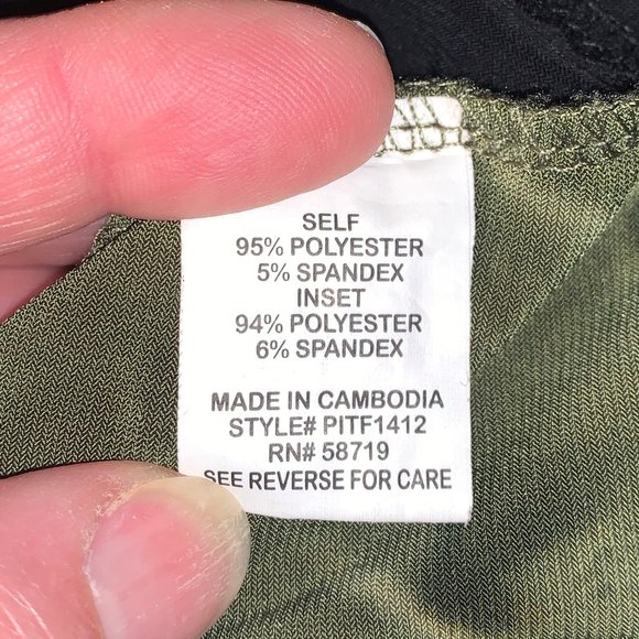 Blouse with 3/4 Ruched Sleeves Green and Black Medium Petite 📢5 for $20 - Picture 7 of 7